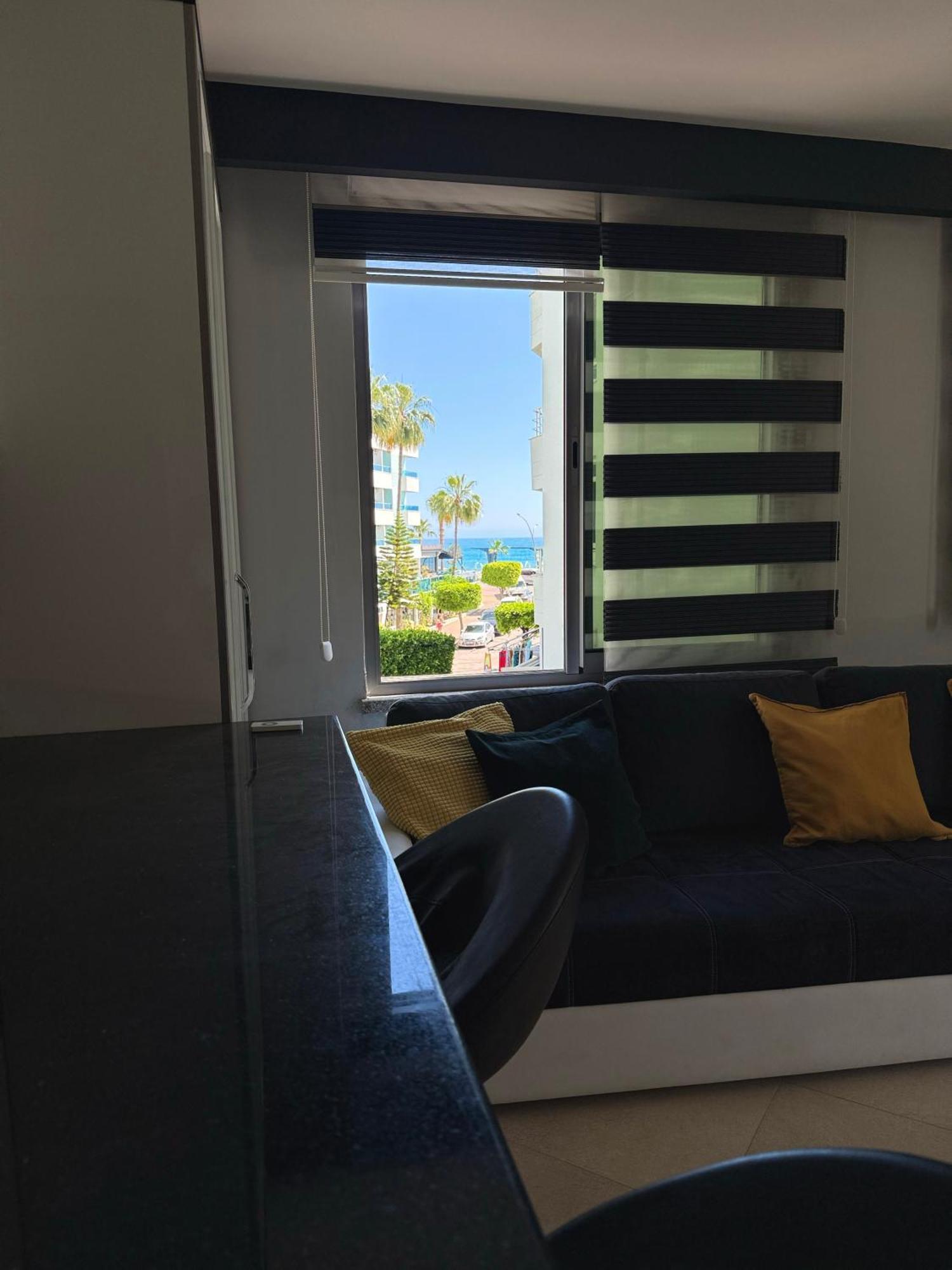 Sa Apartments! Beachfront Apartment With Sea View & Pool Alanya Kamer foto