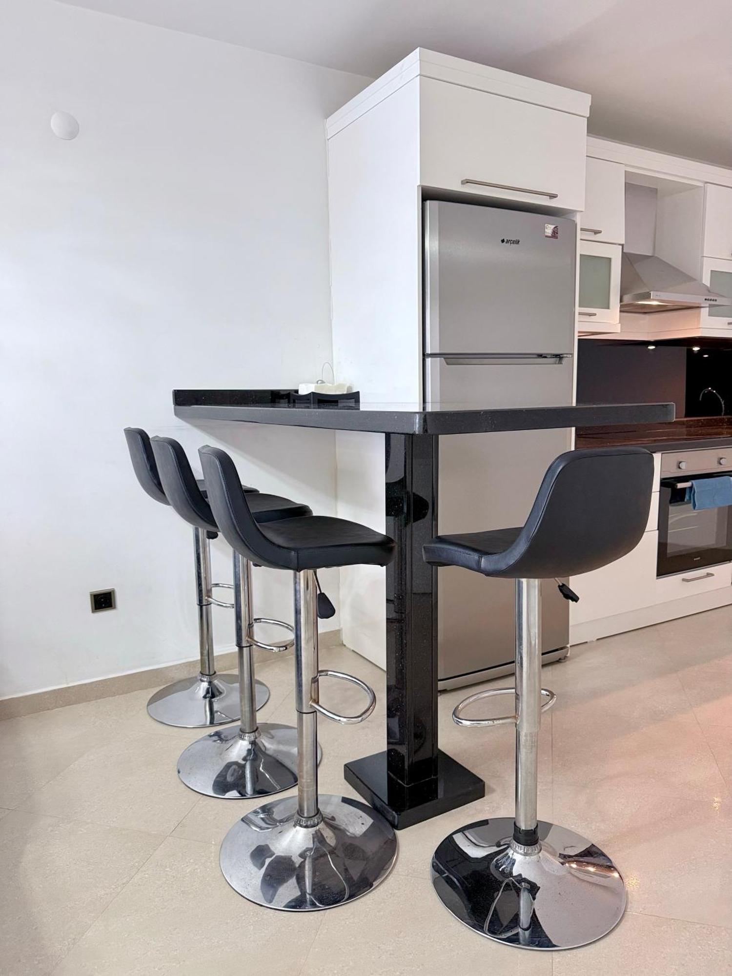 Sa Apartments! Beachfront Apartment With Sea View & Pool Alanya Buitenkant foto